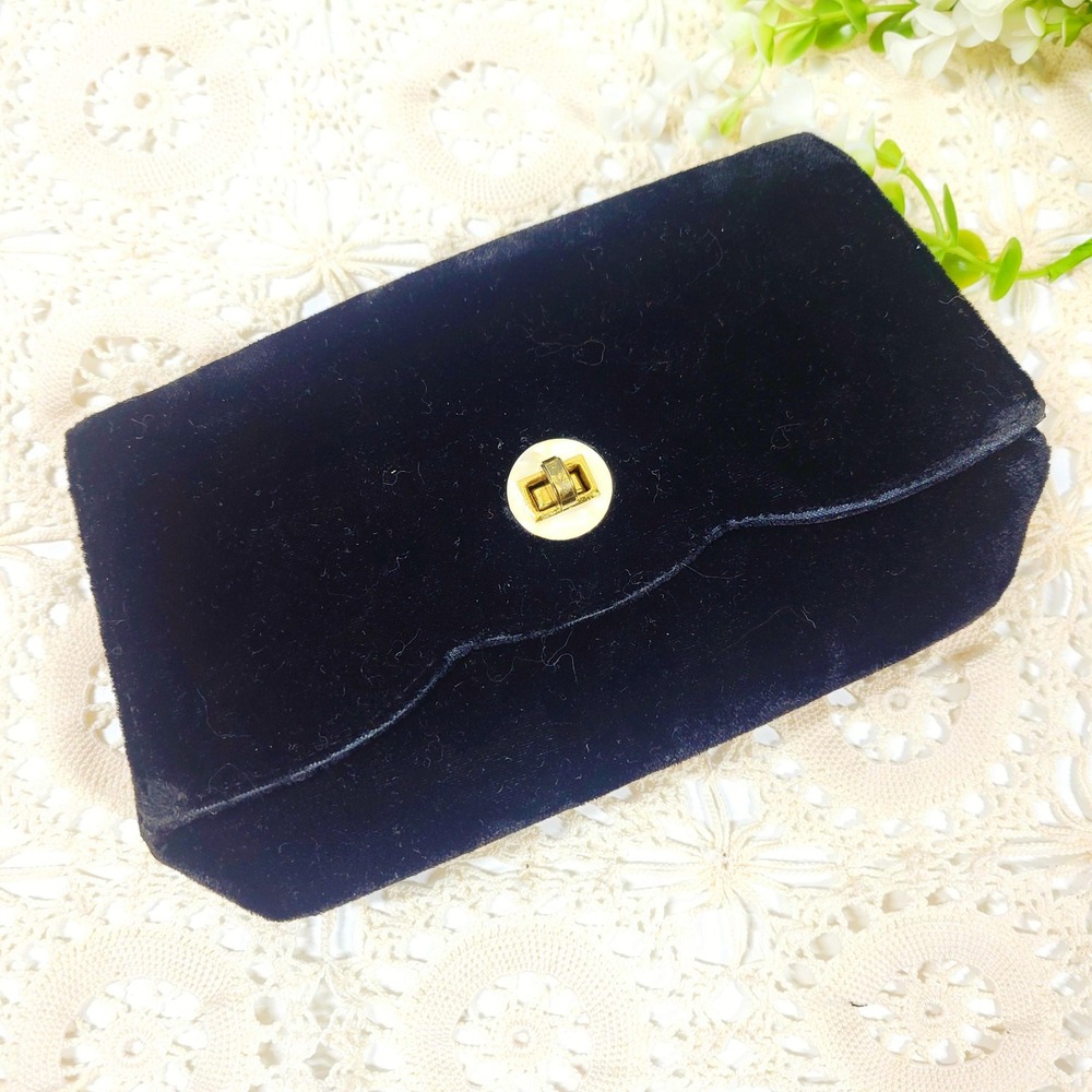 Vintage 1950s French Black Velvet Clutch Mother-of-Pearl Clasp Arc de Triomphe